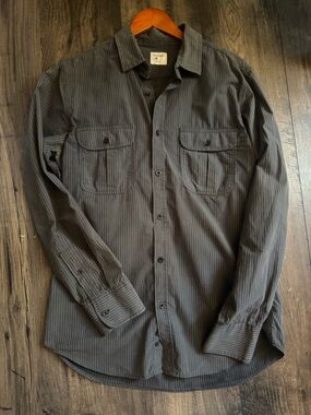 Old Navy Dark Gray Striped Button-Up Shirt Workwear Size M